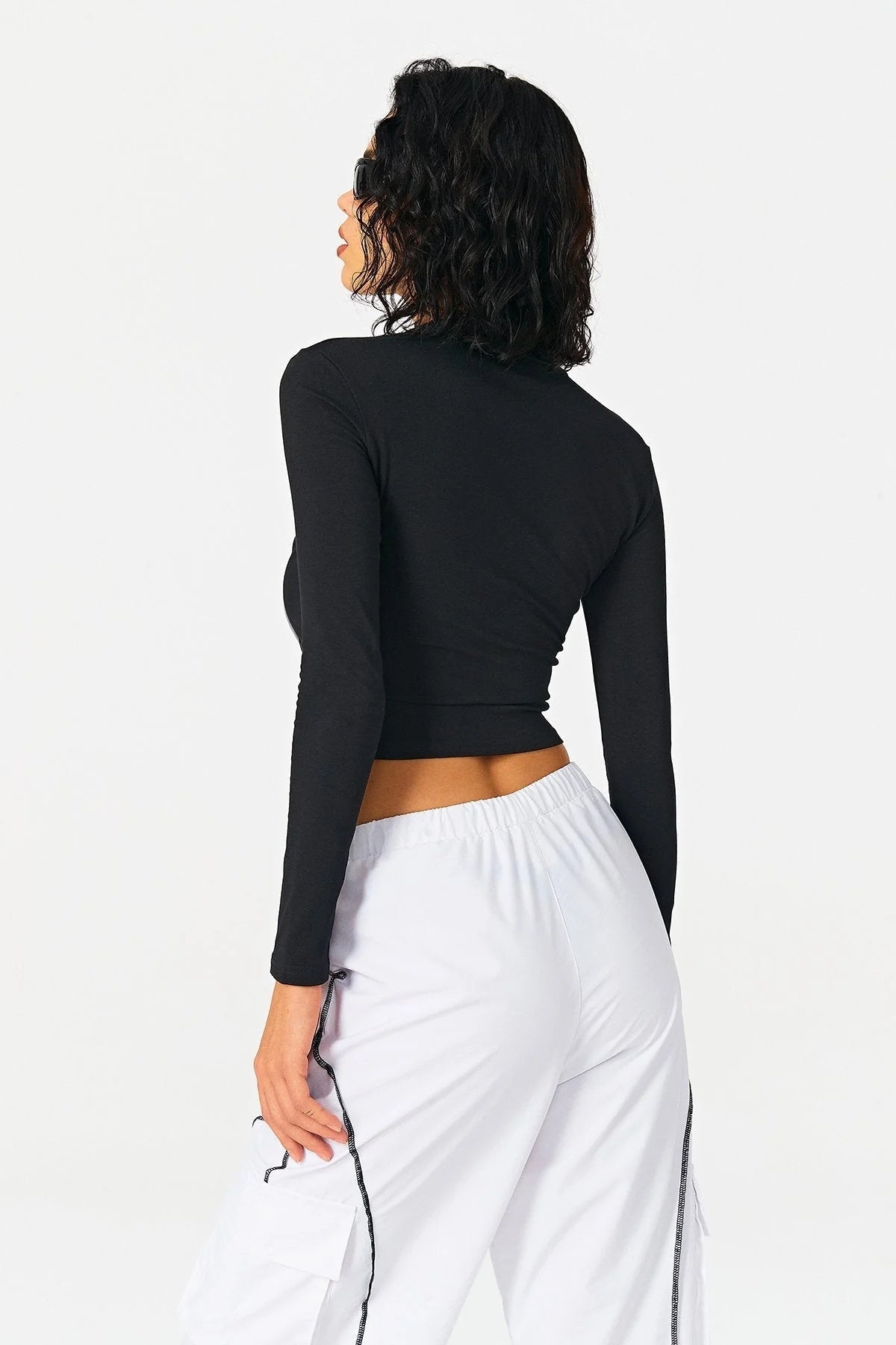 VERALEZ™ LineAura Women’s Contrast Line Knit Shirt with Standing Collar