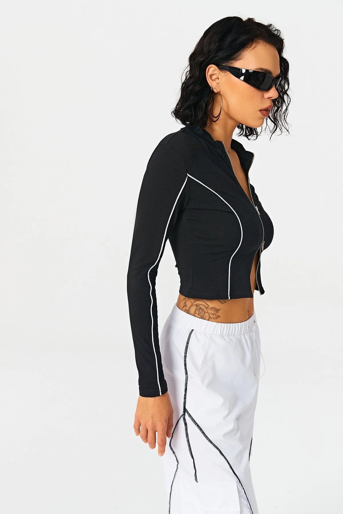 VERALEZ™ LineAura Women’s Contrast Line Knit Shirt with Standing Collar