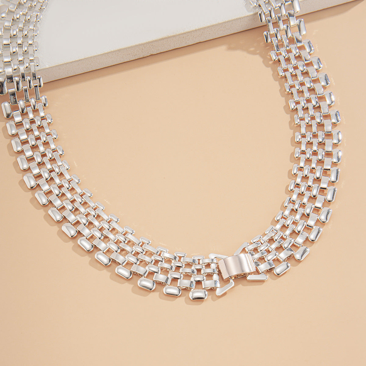 VERALEZ™ LuxeAura – Exaggerated Hollow Chain Statement Necklace for Women
